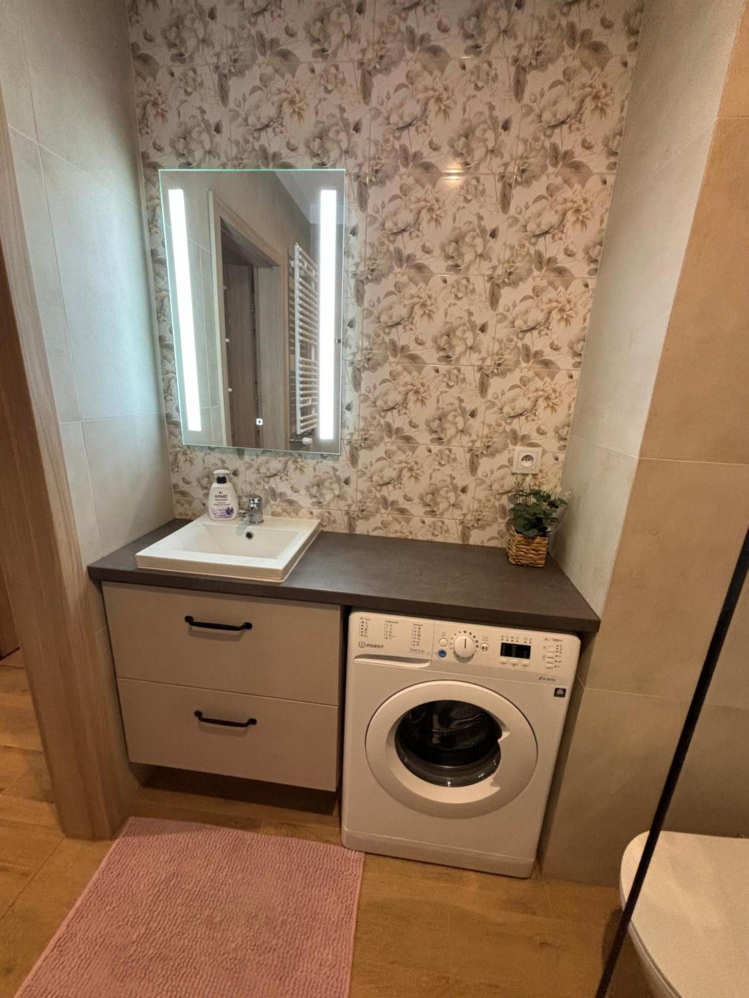 Apartamenty W Centrum Bialegostoku Z Parkingiem W Garazu Podziemnym Białystok Buitenkant foto