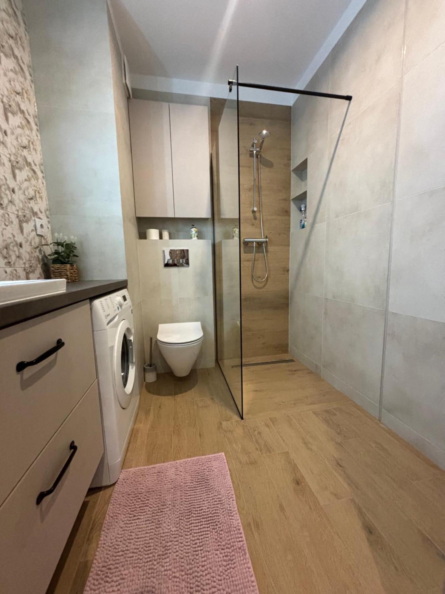 Apartamenty W Centrum Bialegostoku Z Parkingiem W Garazu Podziemnym Białystok Buitenkant foto