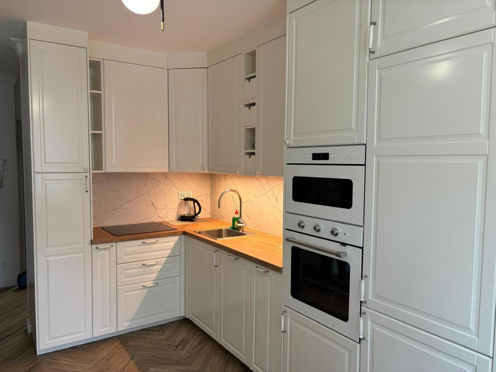 Apartamenty W Centrum Bialegostoku Z Parkingiem W Garazu Podziemnym Białystok Buitenkant foto