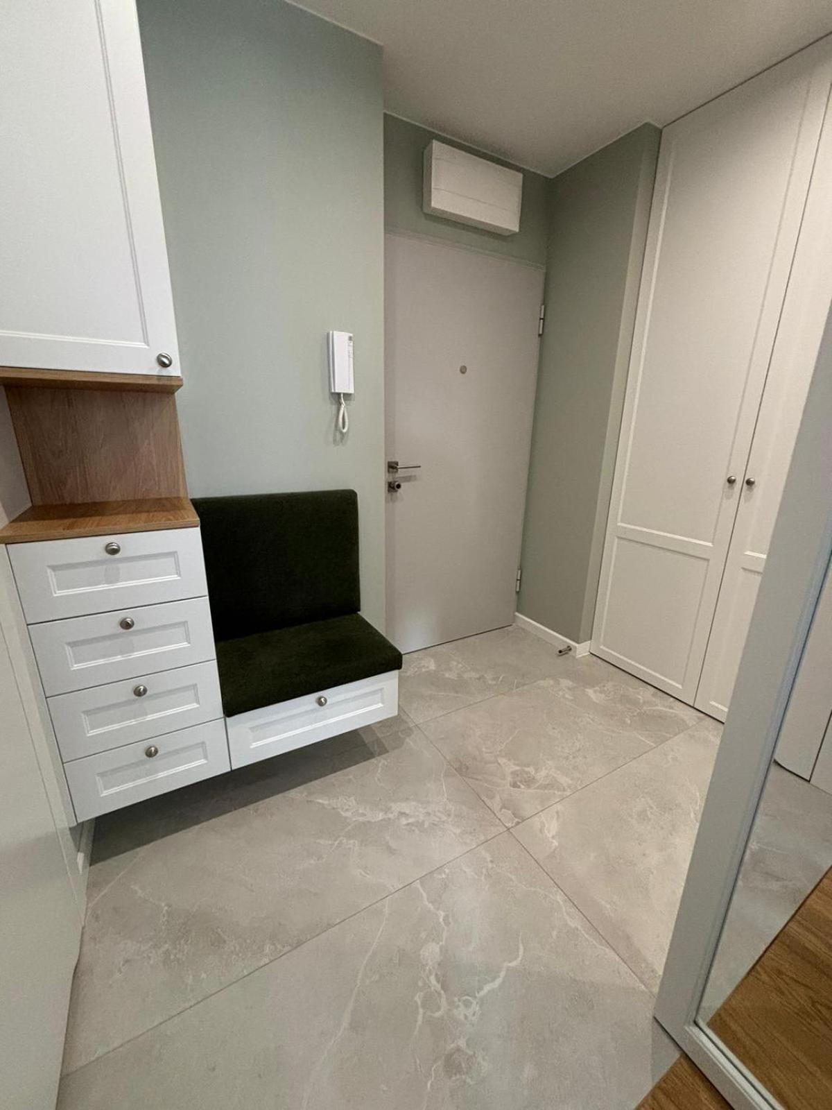 Apartamenty W Centrum Bialegostoku Z Parkingiem W Garazu Podziemnym Białystok Buitenkant foto