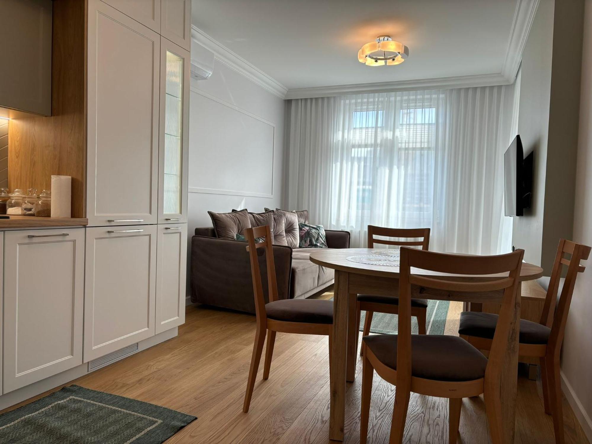 Apartamenty W Centrum Bialegostoku Z Parkingiem W Garazu Podziemnym Białystok Buitenkant foto